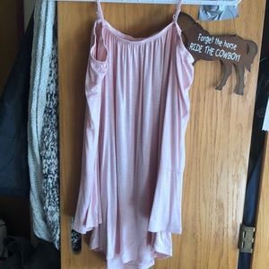 Off the shoulder loose shirt